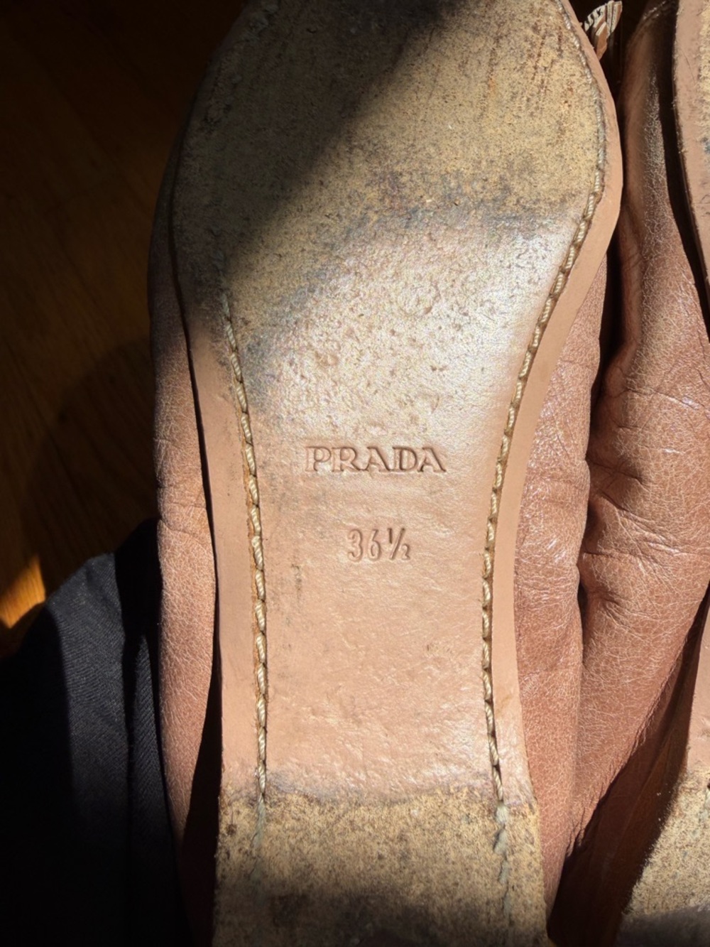 Prada Two-Tone Brown Leather Ballet Flats with Bow - Picture 5 of 6